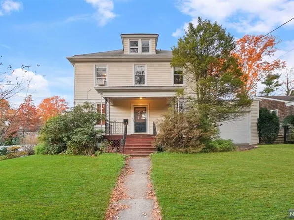 149 Park Ave, Leonia, NJ 07605