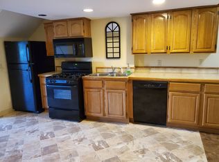 9 Roberts Rd #303, Canaan, NH 03741