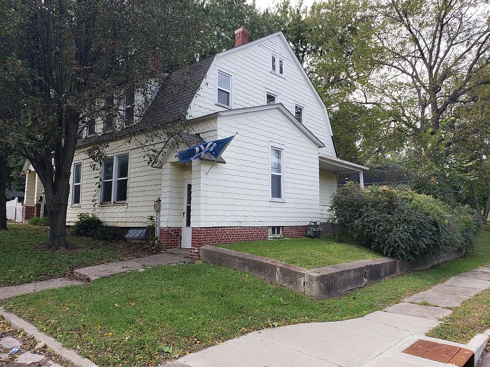 1st image of 1320 N 27th St