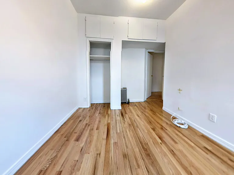 188 2nd Ave #19 — Photo 3