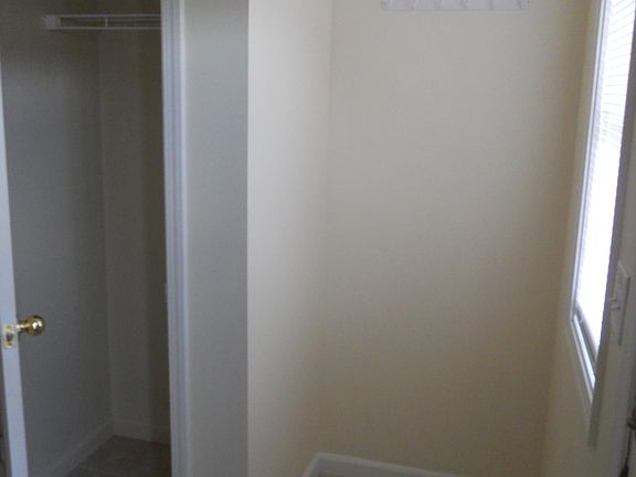 Foyer alcove and coat closet