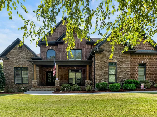 236 River Oaks Dr, Helena, AL 35080