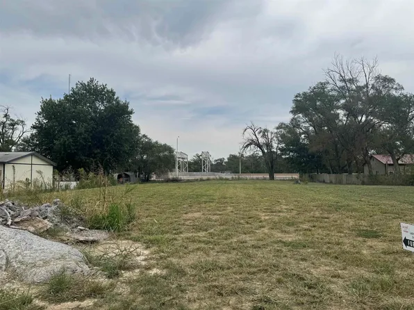 7068-7070 S Shahin St, Haysville, KS 67060