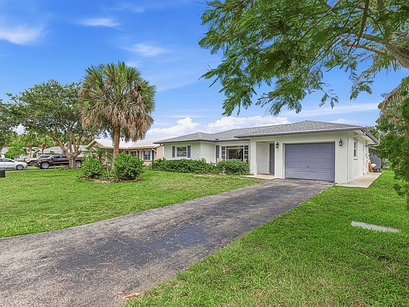 4th image of 8106 NW 101st Avenue
