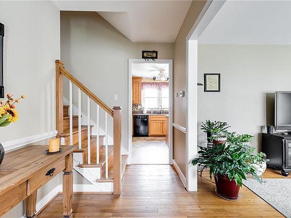 4th image of 2306 Leighton Ct