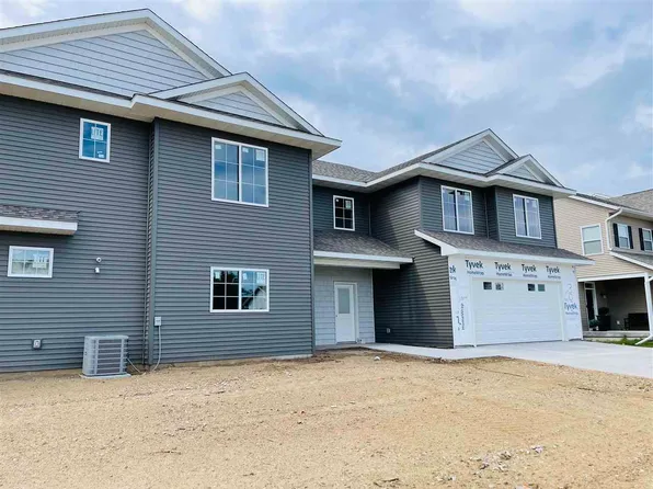 303 Old Oak Rdg, Hills, IA 52235