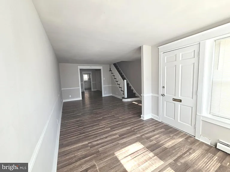 4020 Howland St — Photo 2