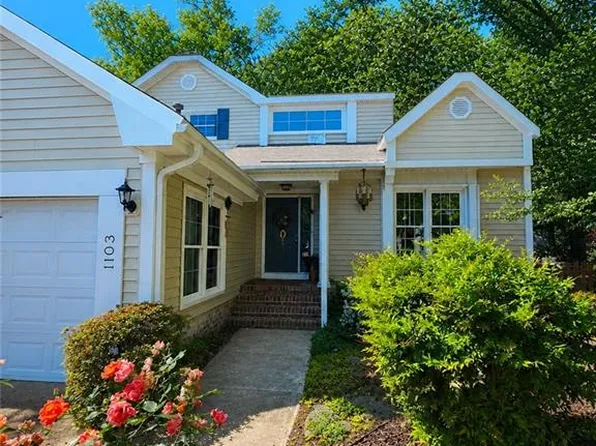 1103 Woodsmans Ct, Chesapeake, VA 23320