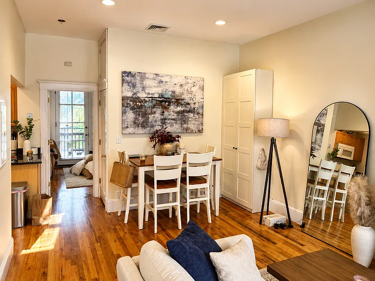 94 E Brookline St #2 — Photo 4
