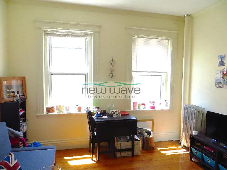 32 Queensberry St #14 — Photo 4