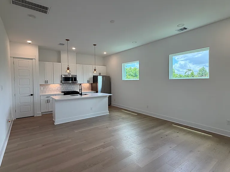 5815 Highland Sky Ln — Photo 7