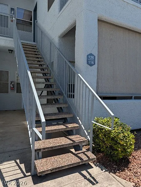 1 bed, 1.0 bath, 777 sqft, $1,250 — Photo 1
