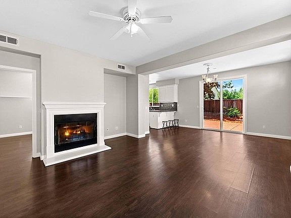 2nd image of 727 Talbot Ct