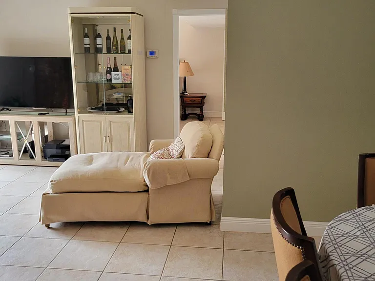 879 Meadowland Dr #K — Photo 5