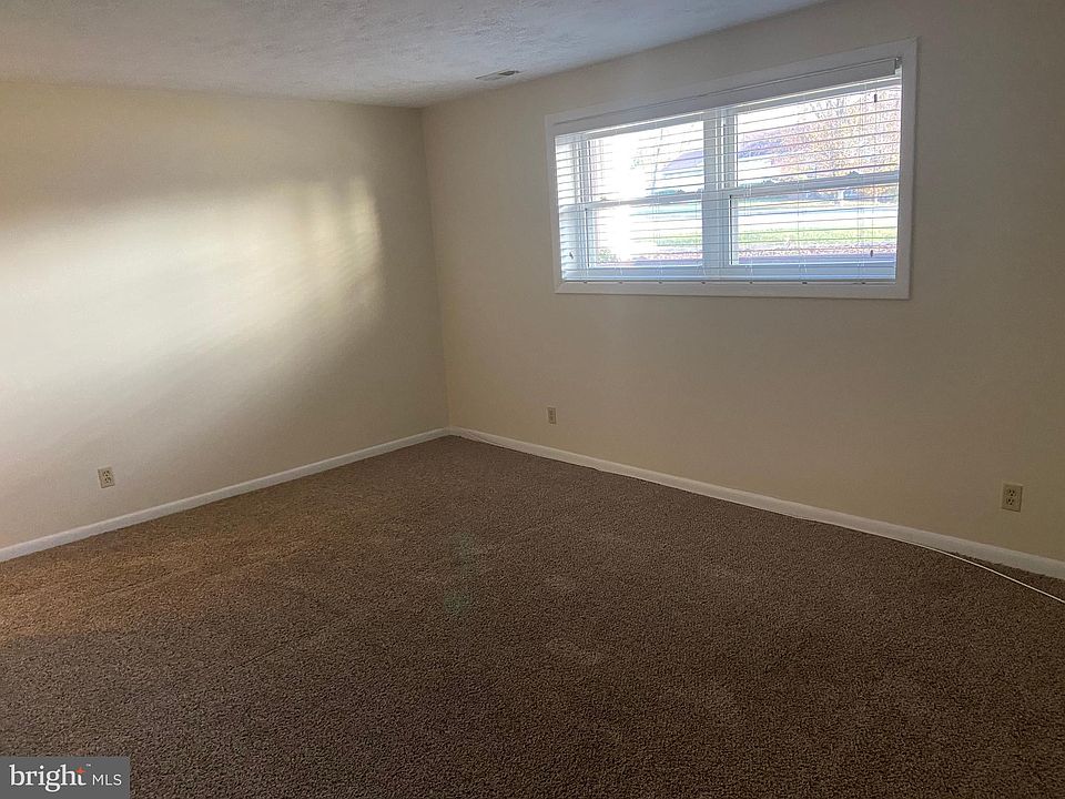 1st image of 101 N Edgewood Dr #2