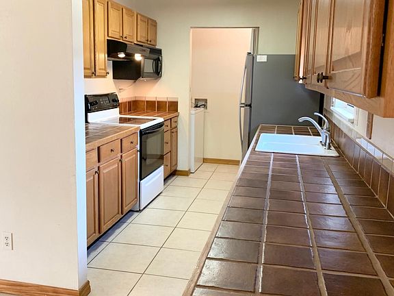 4th image of 4218 Havana Dr