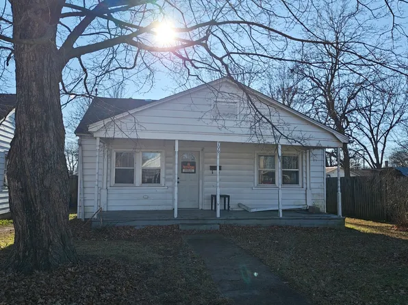 706 E 8th St, Metropolis, IL 62960