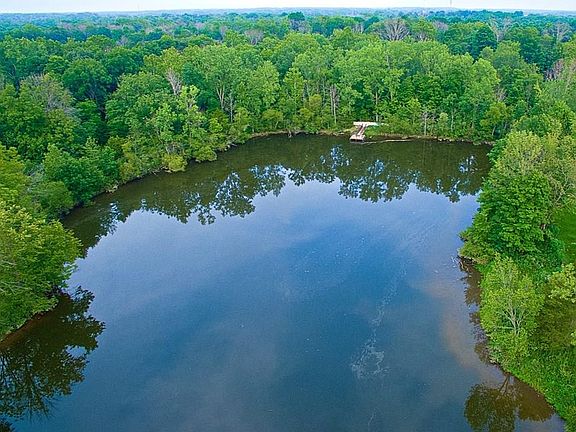 5th image of 4132 Basswood Dr