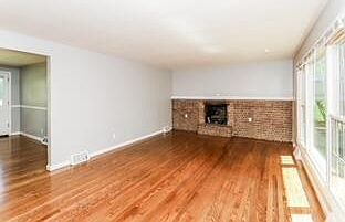2nd image of 13 Marys Ct