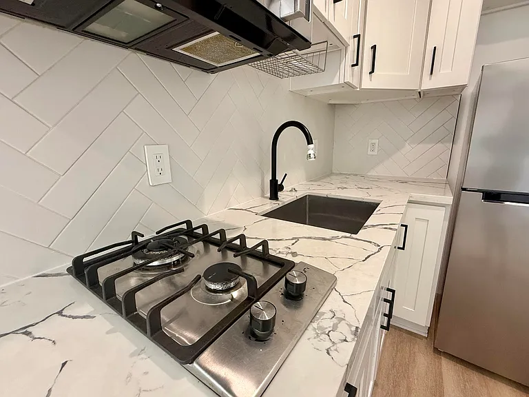 6445 Tujunga Ave #1/2 — Photo 14