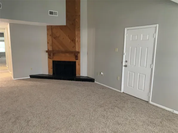 9696 Walnut St APT 612, Dallas, TX 75243