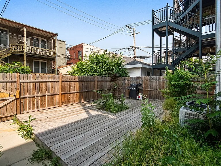 1140 N Winchester Ave #2F — Photo 13
