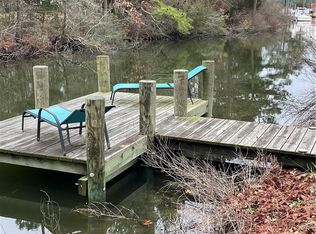 105 Glenn Cv, Seaford, VA 23696