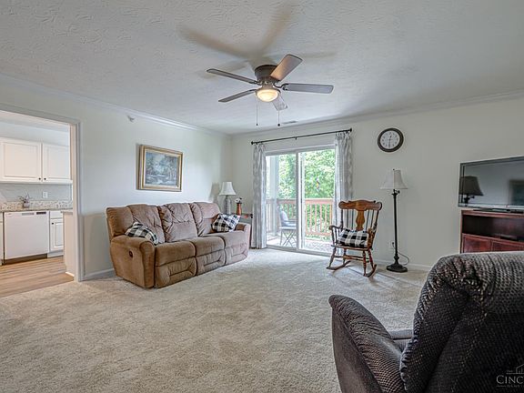 3rd image of 4931 N Arbor Woods Ct