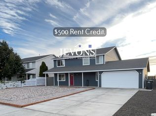 1516 S Husky Dr, Moses Lake, WA 98837