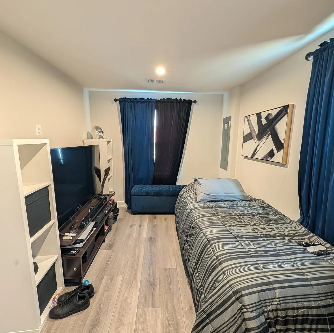 5 bed, 4.5 bath, 2400 sqft, $4,500 — Photo 4
