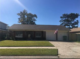 2052 Laurel Ave, Terrytown, LA 70056