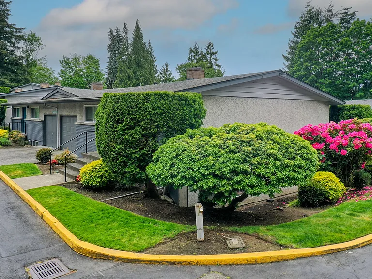 Tanager Grove Apartments — Photo 16