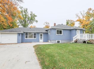 624 E Caledonia Ave, Hillsboro, ND 58045