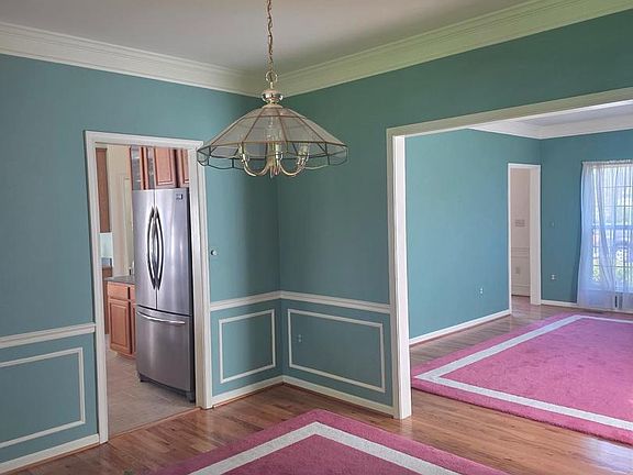 4th image of 300 Archer Ct
