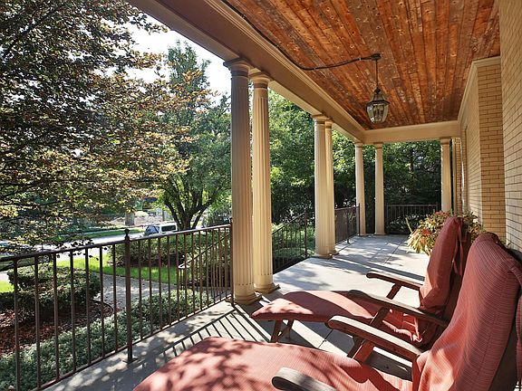 5th image of 205 Woodland Ave