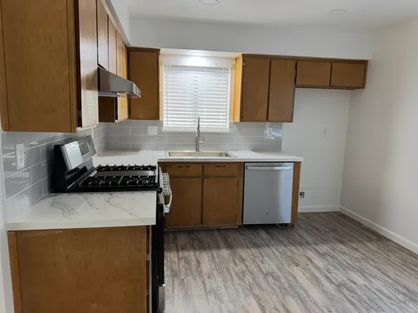 3609 E Roosevelt Ct, Visalia, CA 93292