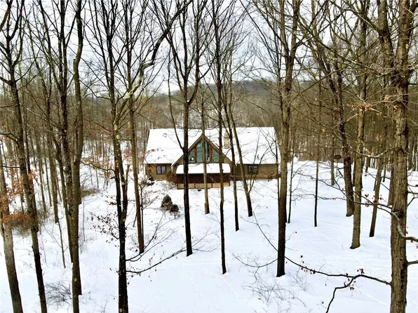 425 Pine Tract Rd, West Sunbury, PA 16061