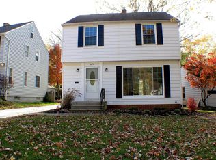 6070 Maplecliff Dr, Parma Heights, OH 44130