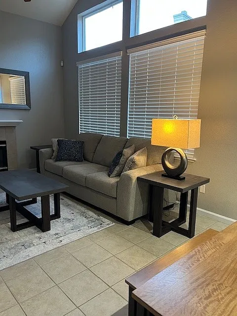 3 bed, 1667 sqft, $1,250 — Photo 3