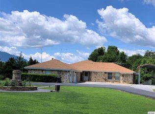 219 N Ridge Rd, Sevierville, TN 37876