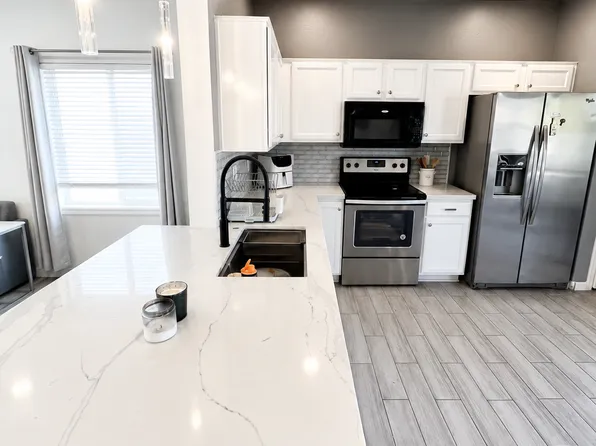 9432 W Odeum Ln, Tolleson, AZ 85353