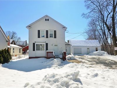 40 Jenks St, Central Falls, RI, 02863