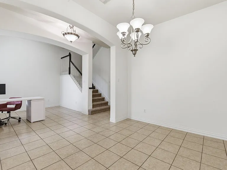 16023 Powder Springs Ln — Photo 10