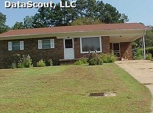 1910 Gordon Dr, Ozark, AR 72949