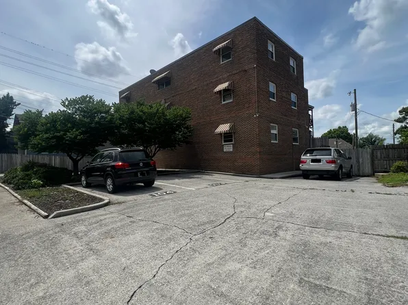 1211 Highland Ave APT 201, Knoxville, TN 37916