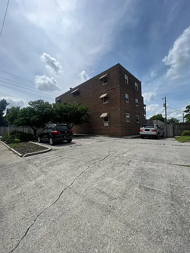 1211 Highland Ave #201 Photo 1
