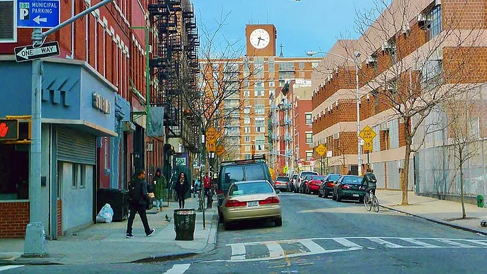 Rented by Park Property Advisors | media 10