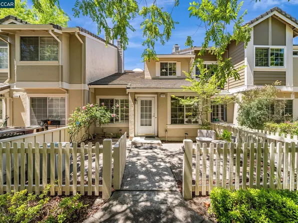 7464 Oxford Cir, Dublin, CA 94568