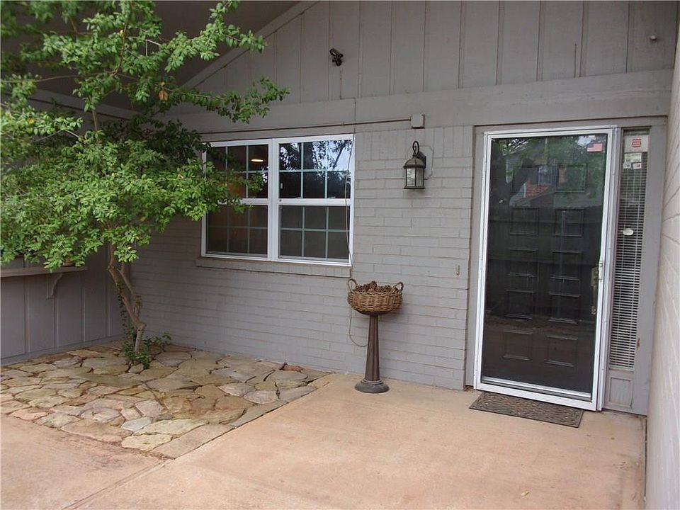 1st image of 12110 Cliff Rose Dr