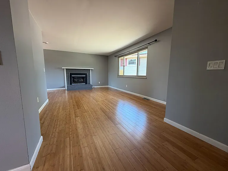 10194 W Maryland Dr — Photo 31